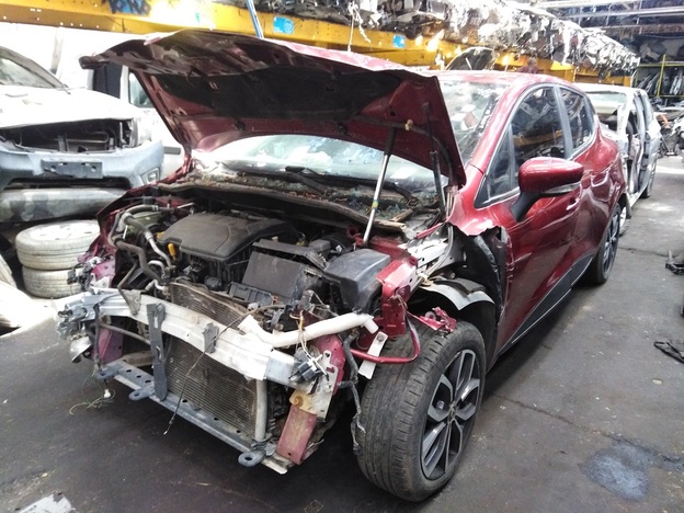 MUñON Renault CLIO 2016  USADO  EN DESARME
